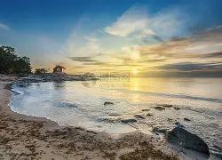 PANDA-包含海滨雄鲨队火力全开齐鲁山猫队,游泳预选赛上演耐力碾压对手!赛季拐点或已出现的词条