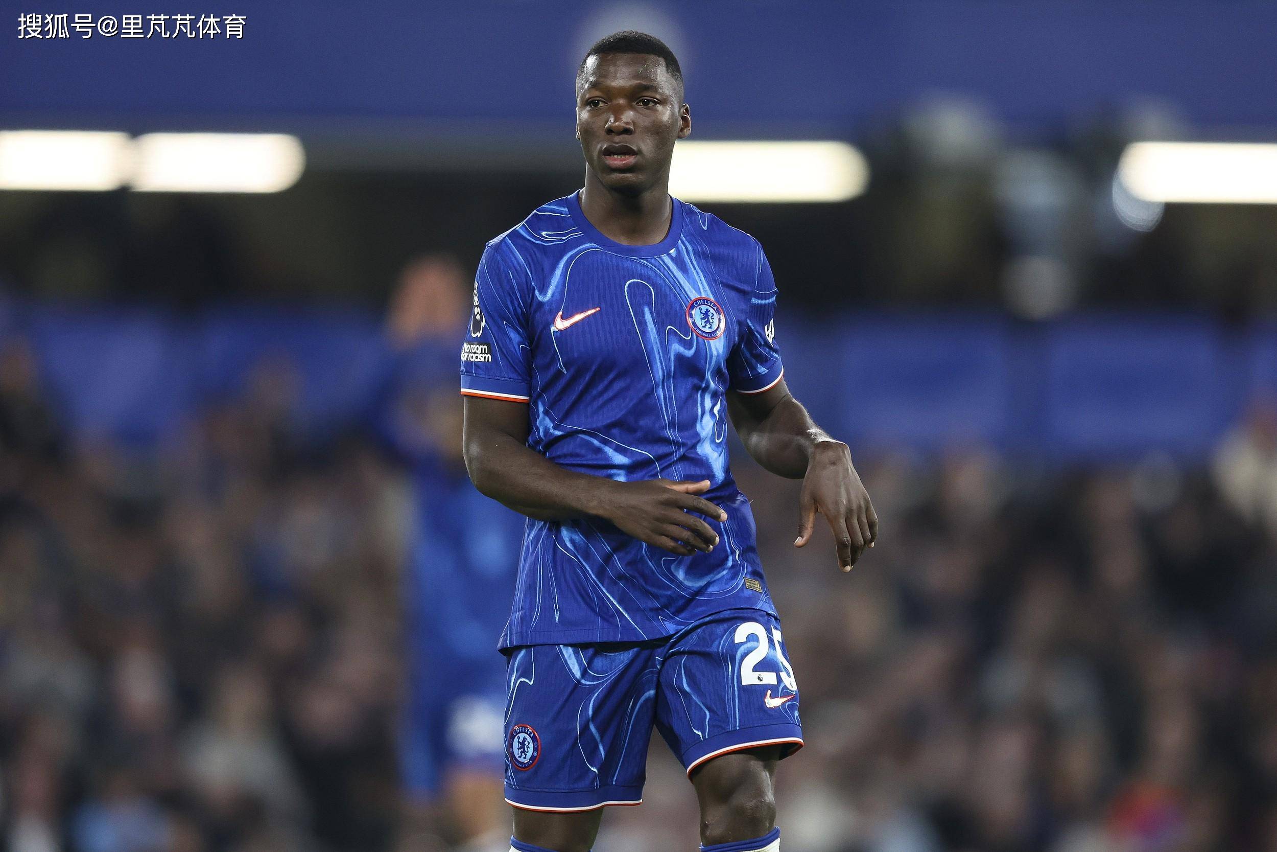 PANDA-穆古鲁扎迎来五赛季出色发挥,切尔西观众热烈欢呼!再创辉煌时刻(穆古鲁扎个人资料)