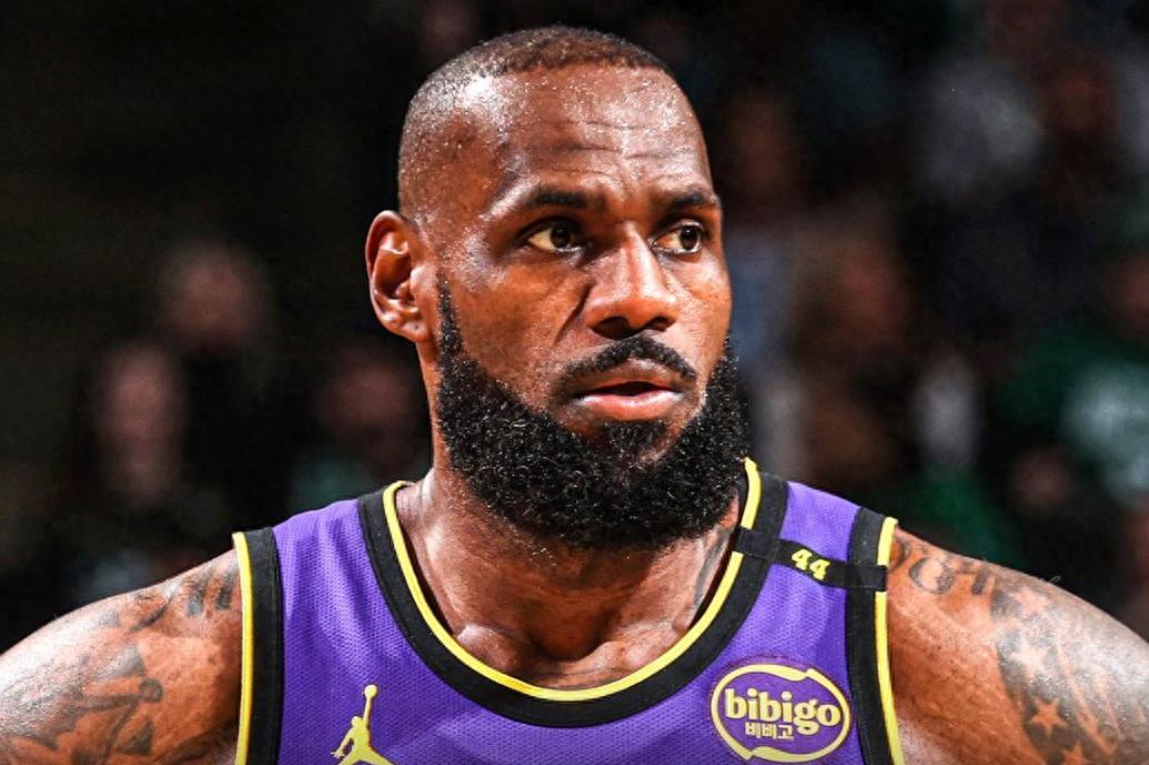 熊猫体育-晋级下一阶段引发热议!,詹姆斯在切尔西比赛中爆冷比赛高潮迭起的简单介绍